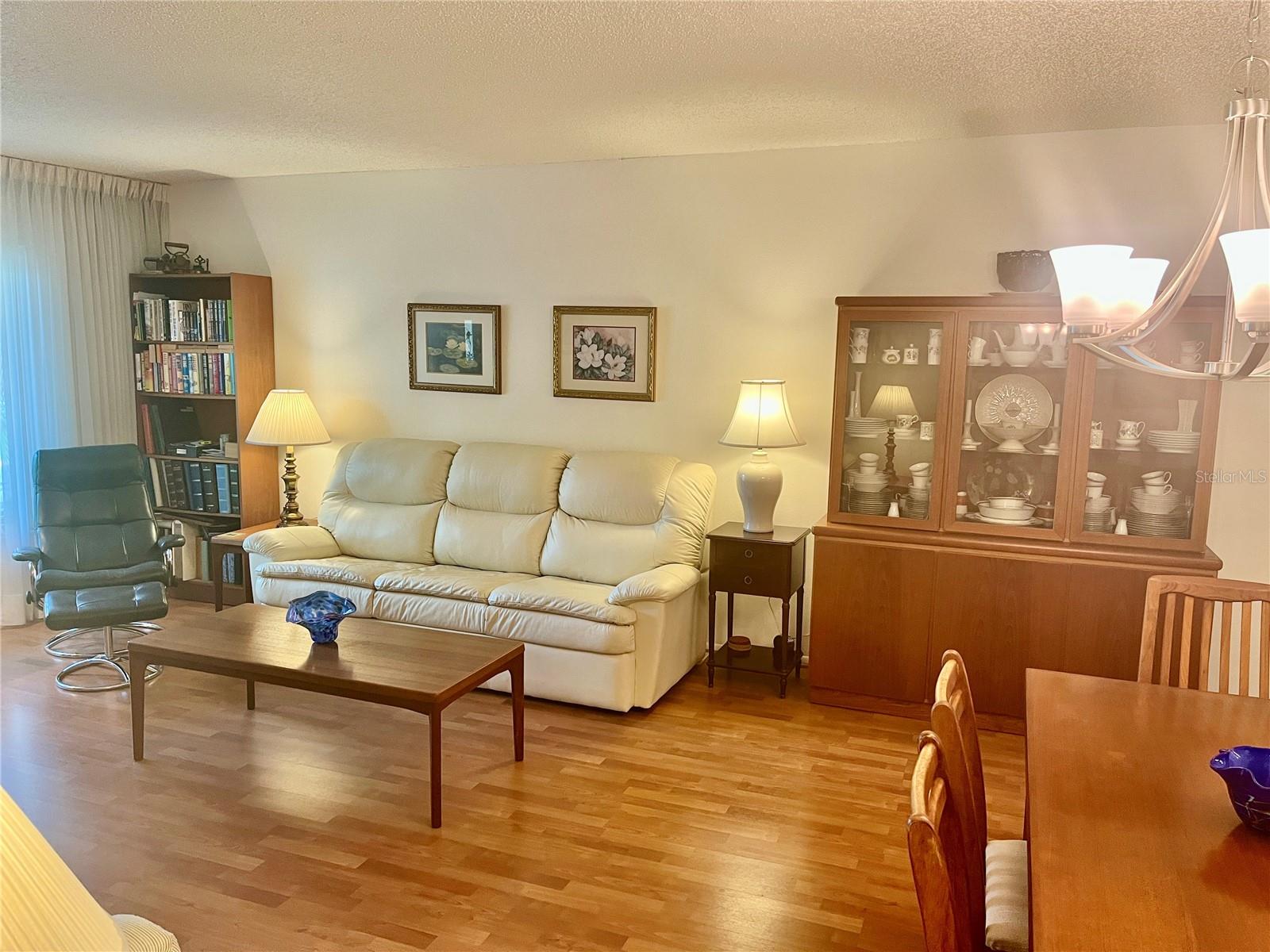 Image 13 of 52 For 2220 Spanish Drive 14
