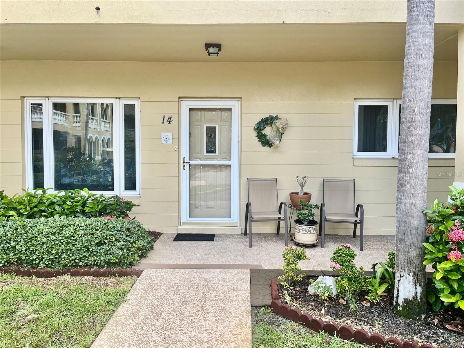 Image 4 of 52 For 2220 Spanish Drive 14