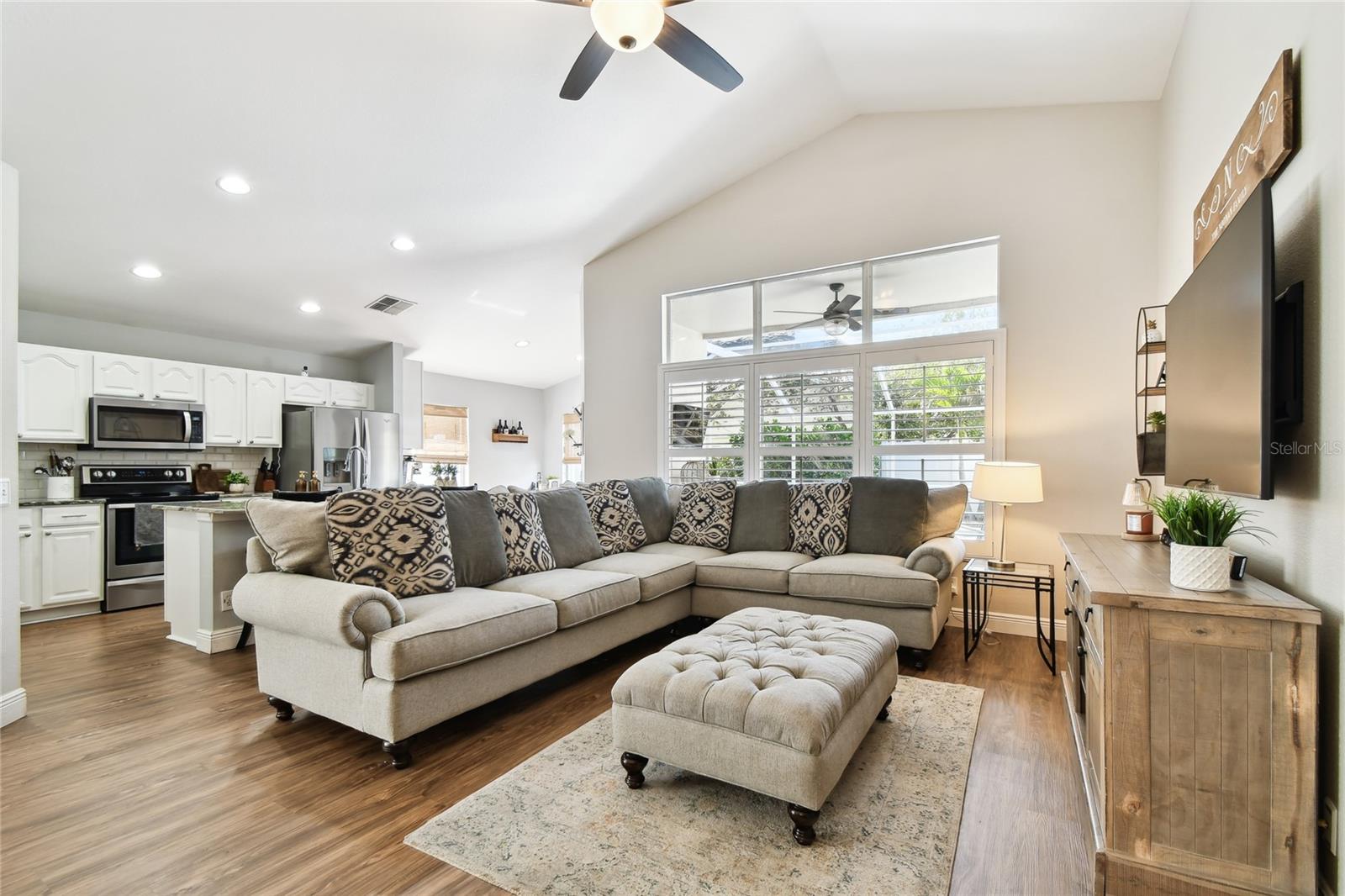 Image 13 of 38 For 11538 Cypress Reserve Drive