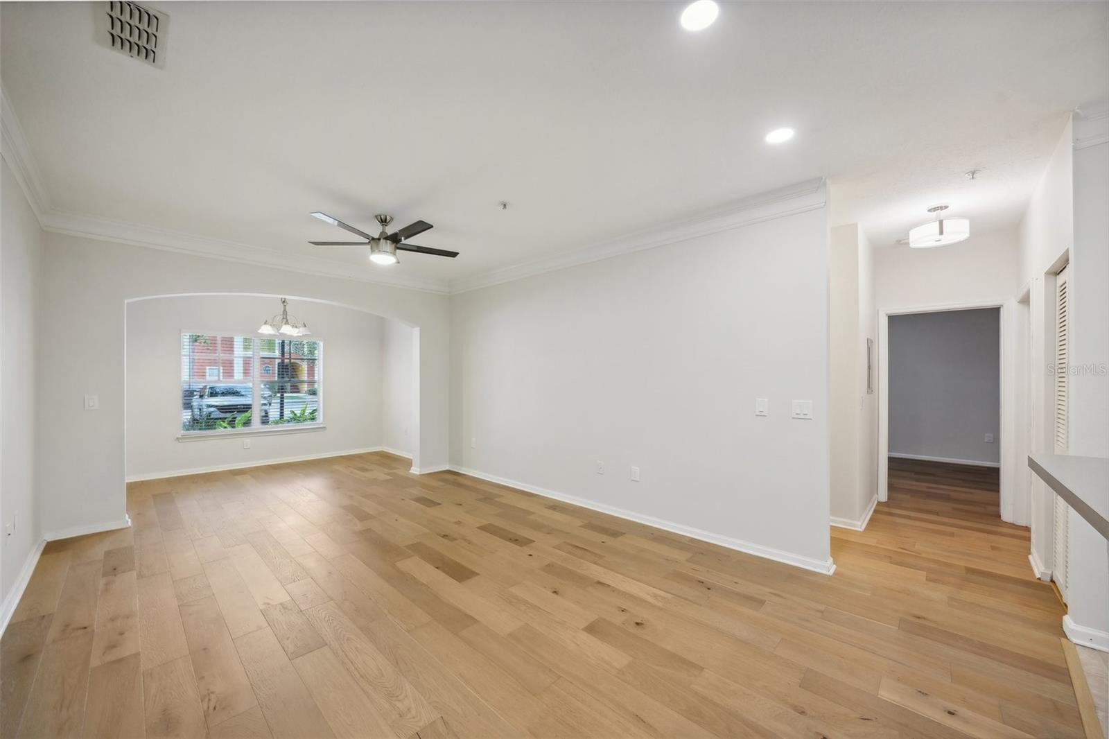 Image 5 of 28 For 4207 Dale Mabry Highway 11109