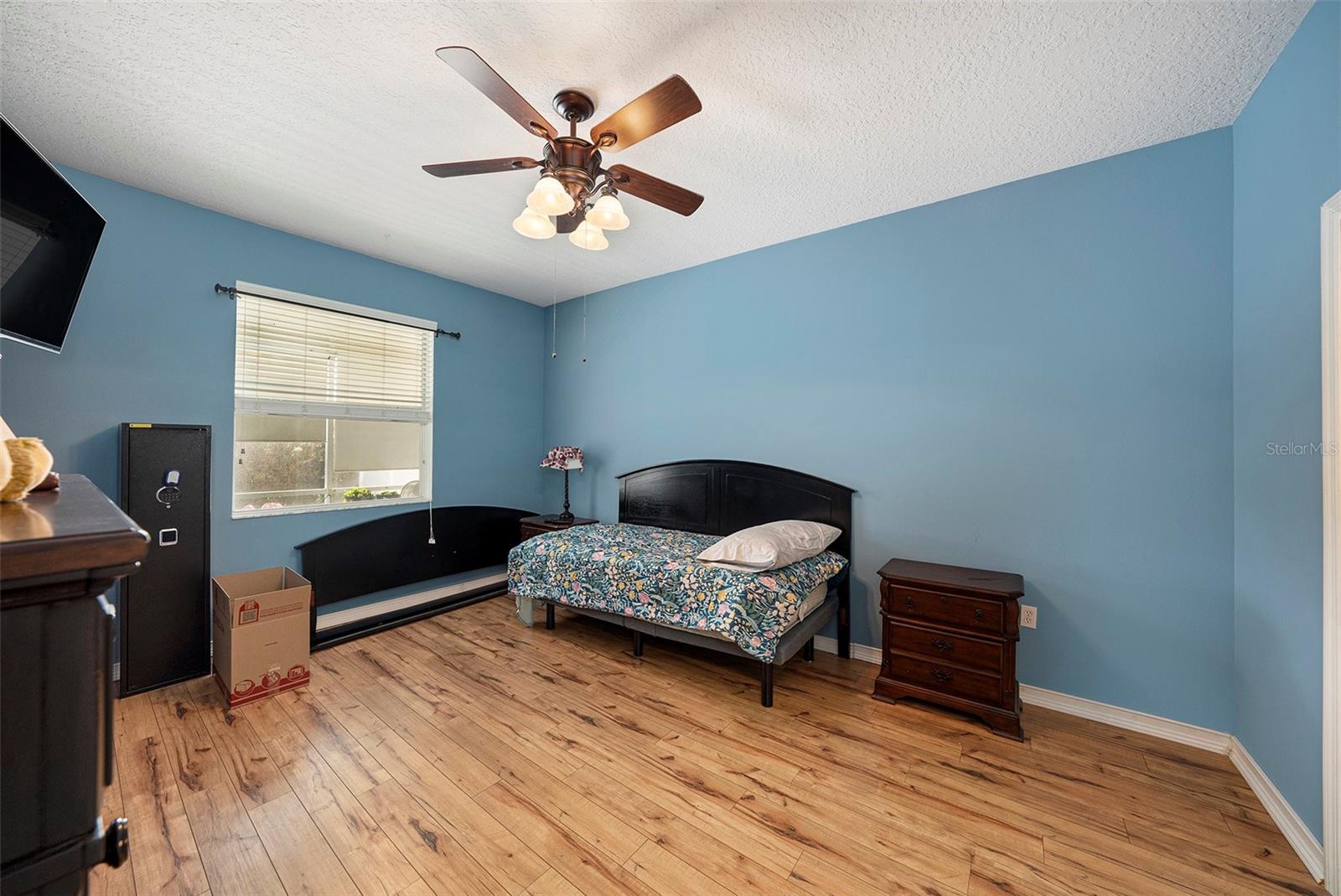 Listing photo id 15 for 8125 Spirit Court