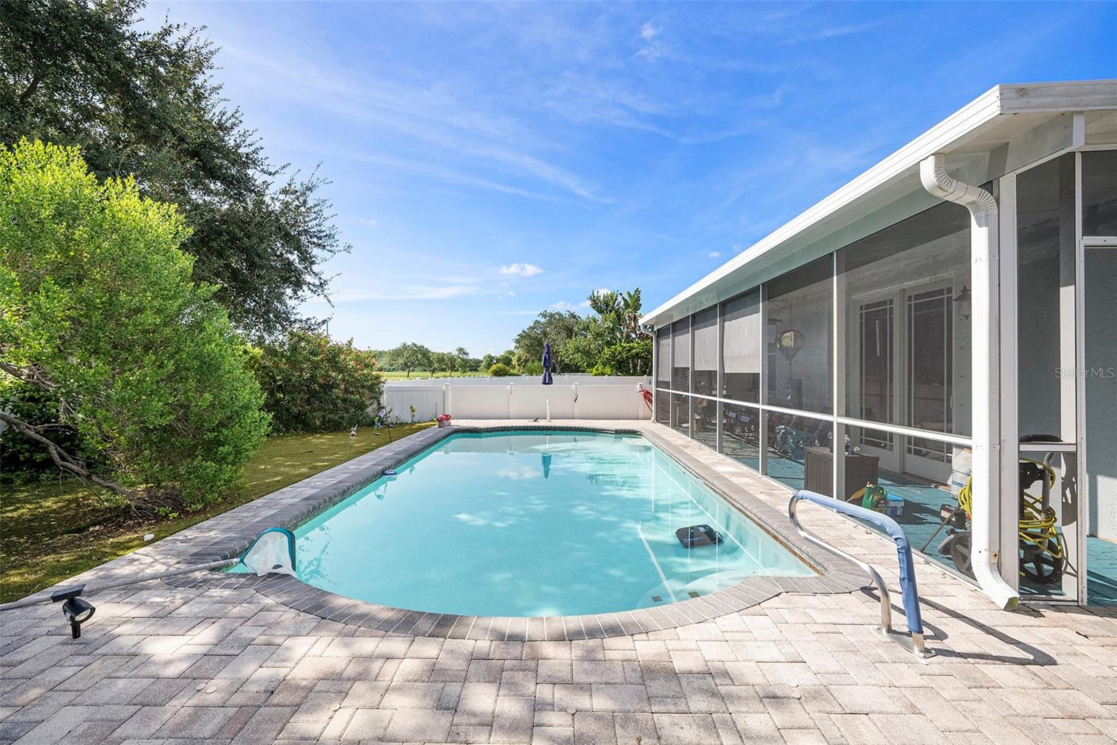 Listing photo id 26 for 8125 Spirit Court