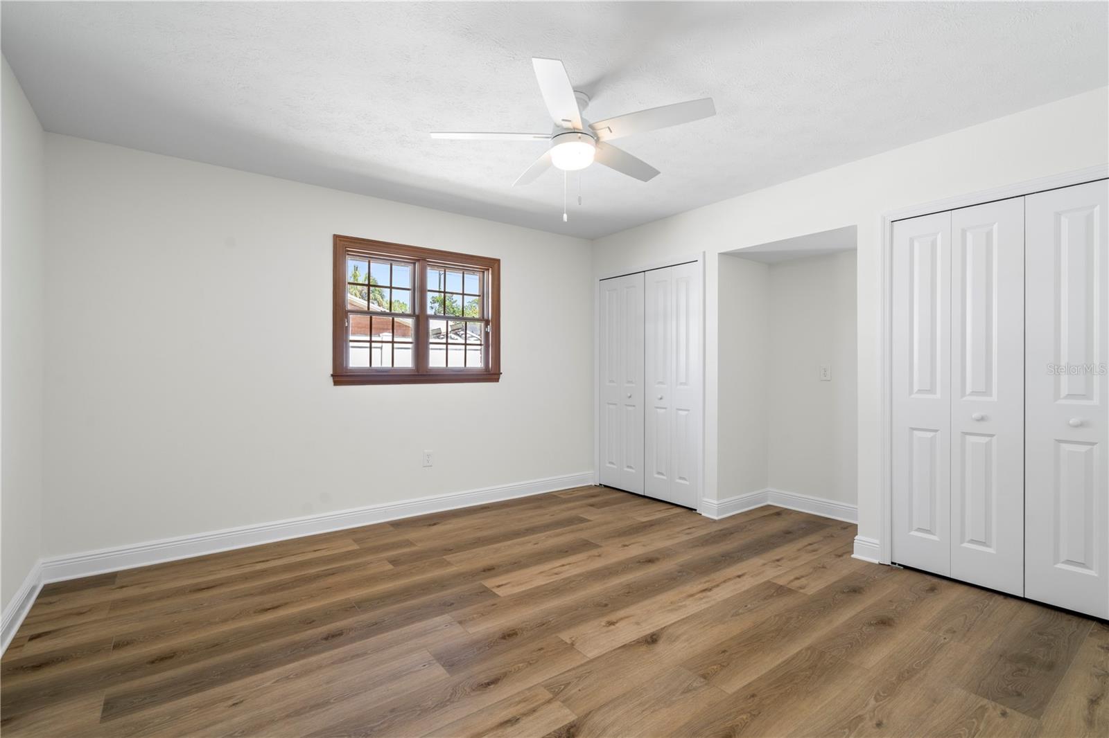 Listing photo id 18 for 404 Dickman Drive Sw