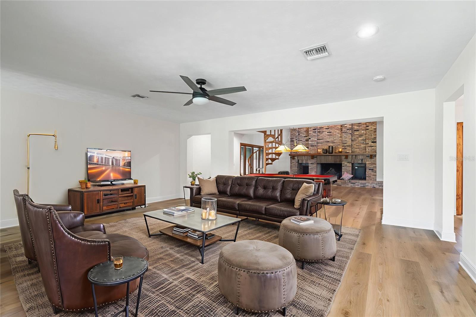 Listing photo id 33 for 404 Dickman Drive Sw
