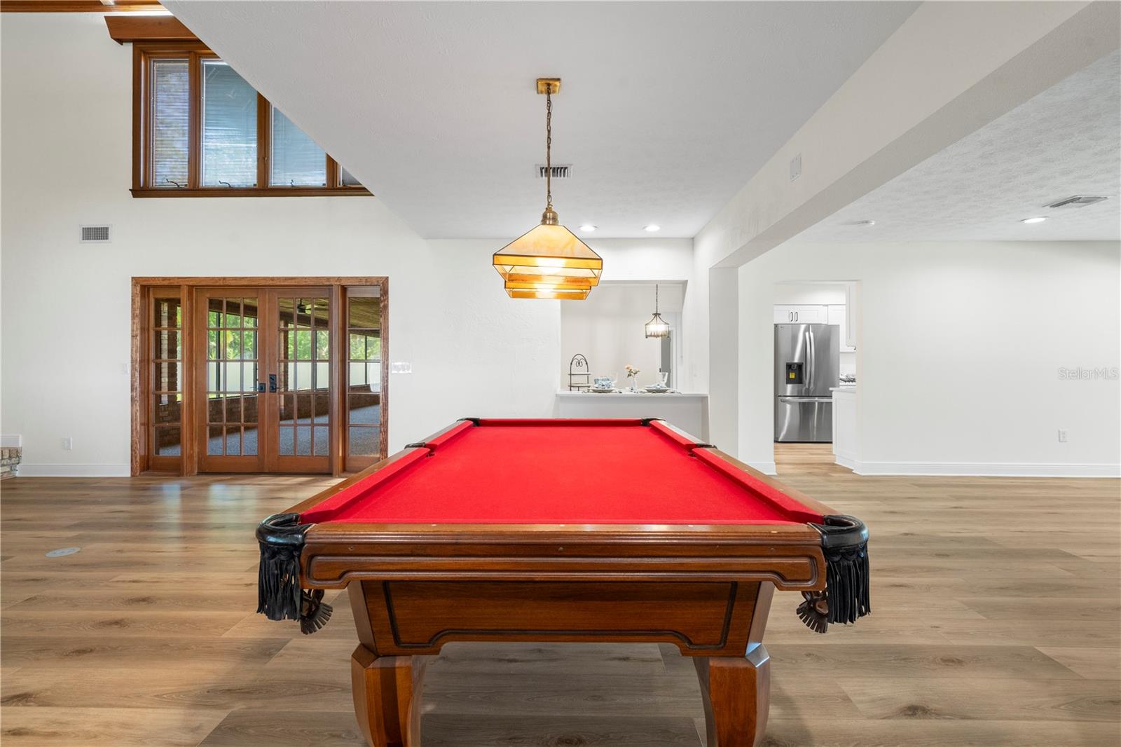 Listing photo id 38 for 404 Dickman Drive Sw