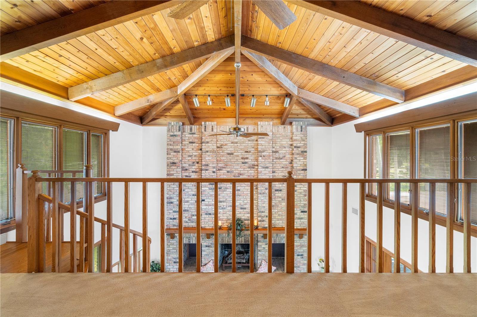 Listing photo id 52 for 404 Dickman Drive Sw