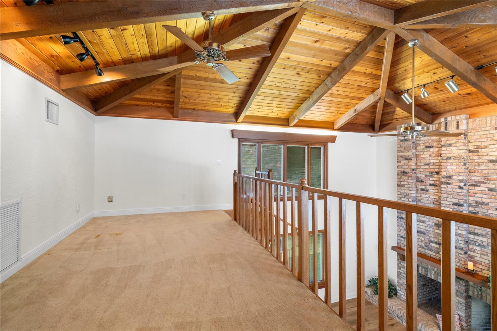 Listing photo id 53 for 404 Dickman Drive Sw