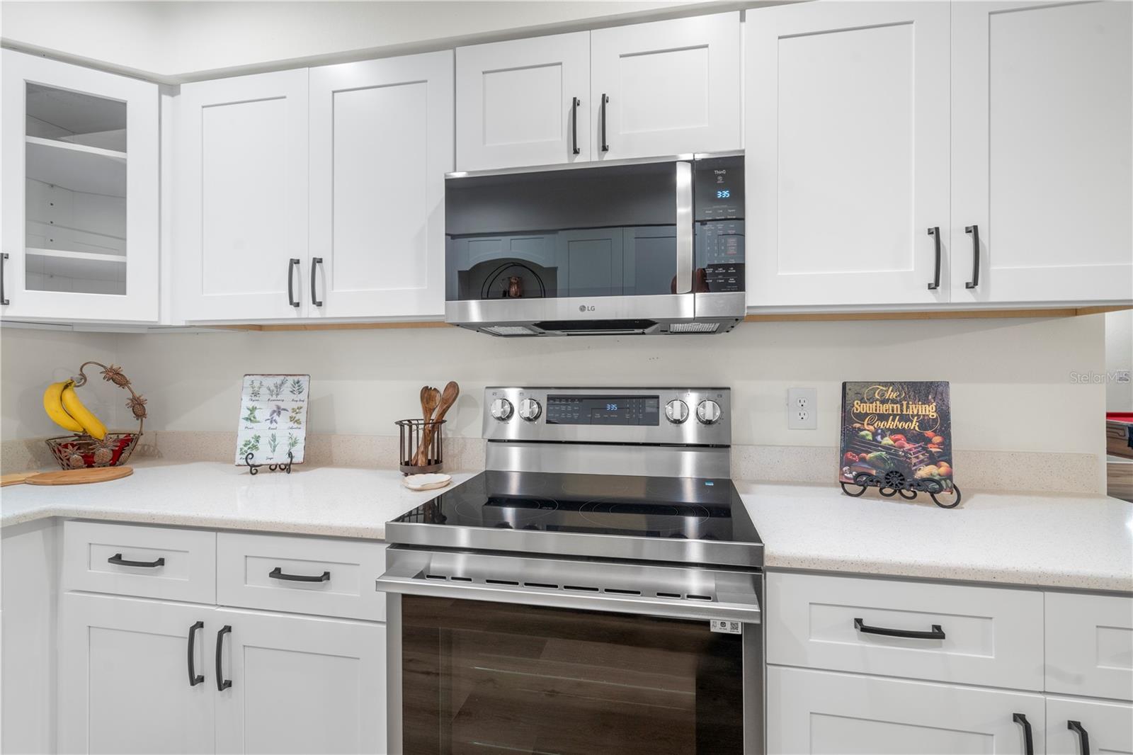 Listing photo id 63 for 404 Dickman Drive Sw