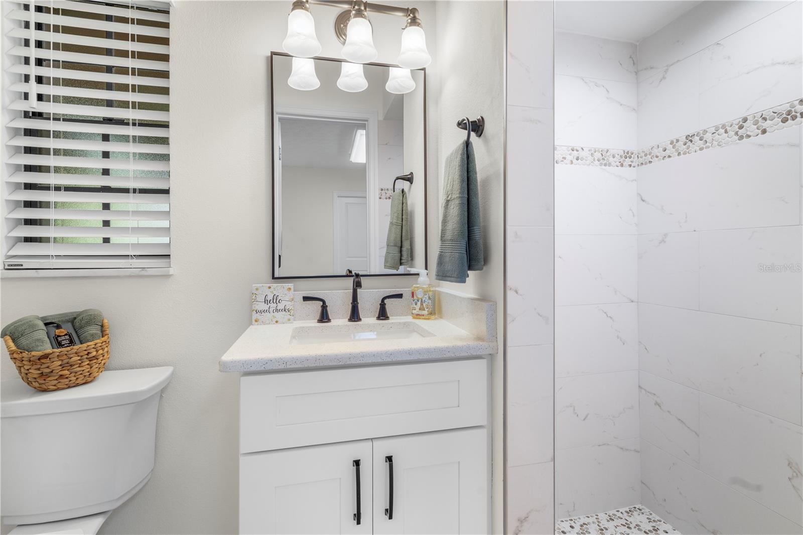 Listing photo id 68 for 404 Dickman Drive Sw