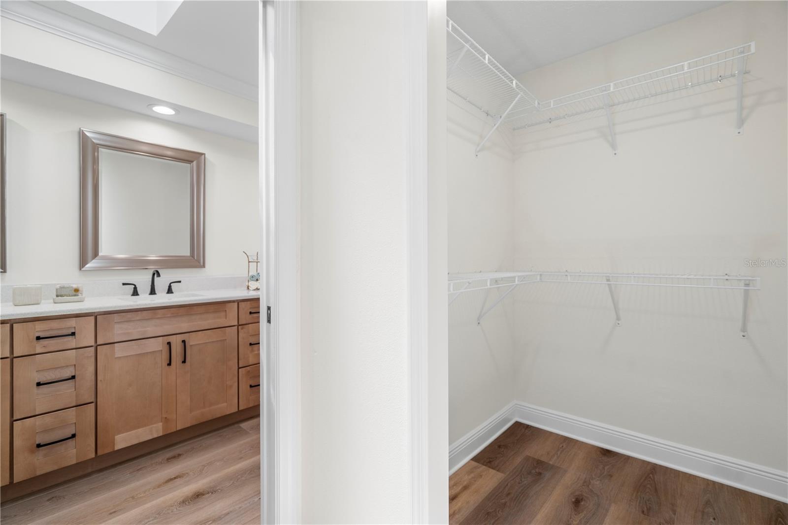 Listing photo id 75 for 404 Dickman Drive Sw