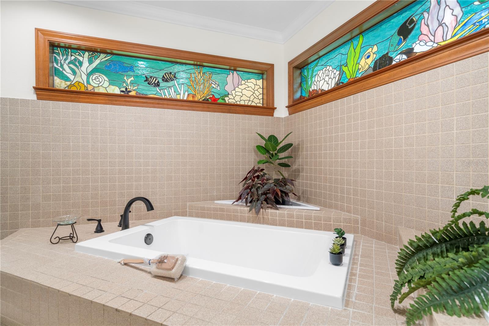 Listing photo id 81 for 404 Dickman Drive Sw