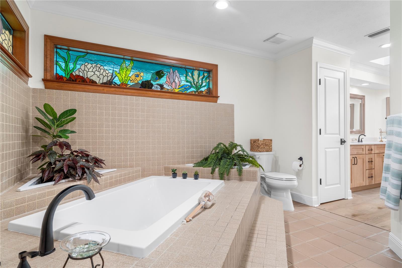 Listing photo id 82 for 404 Dickman Drive Sw