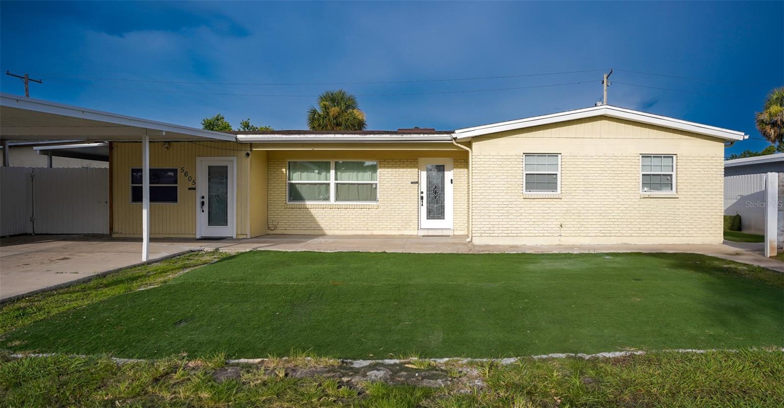 Listing photo id 0 for 5605 Santa Monica Drive