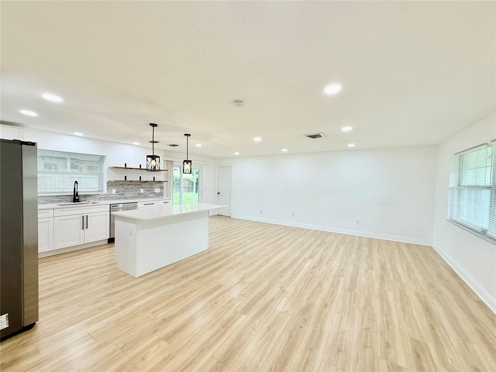 Image 3 of 26 For 1331 Washington Avenue