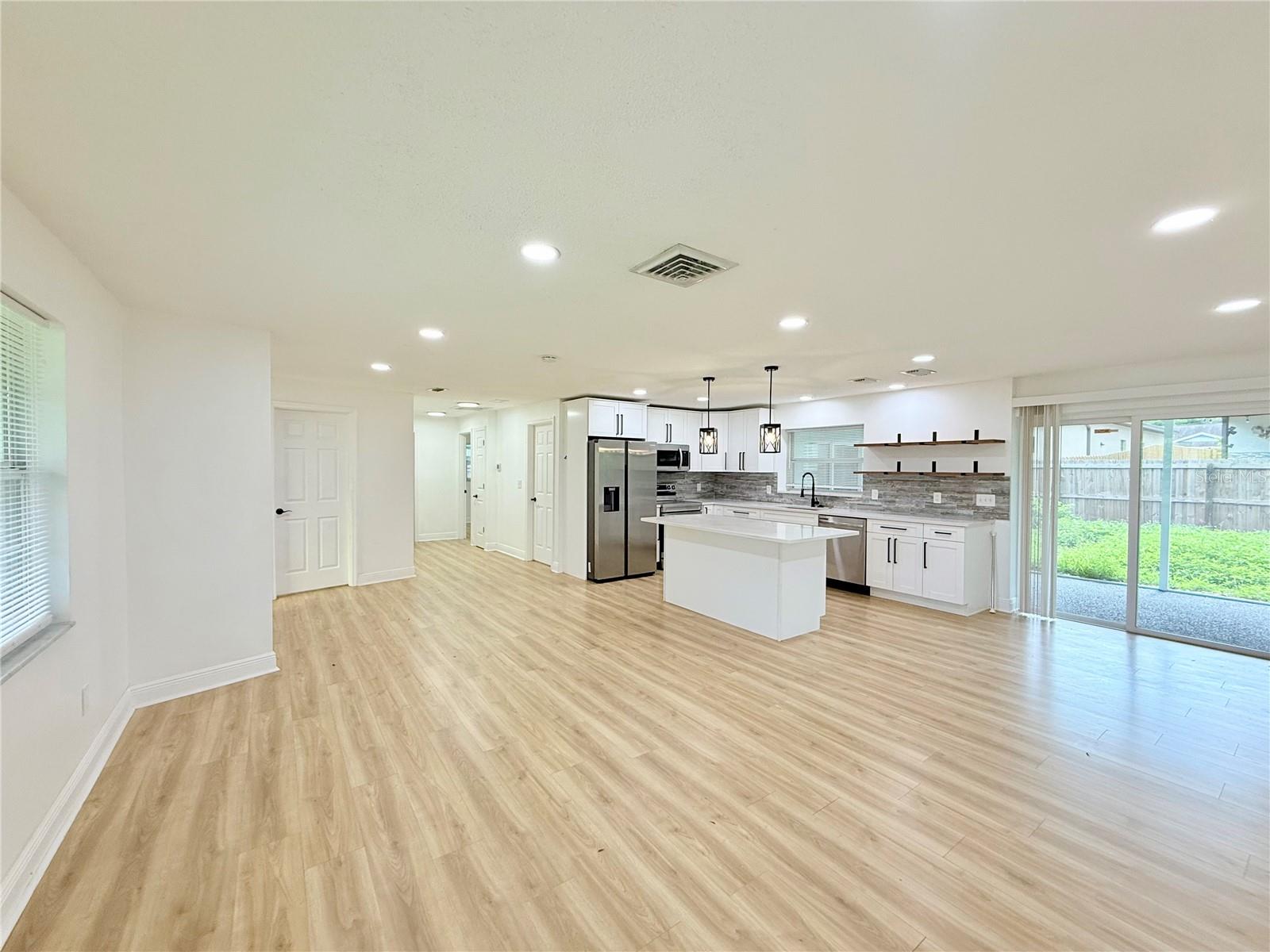 Image 4 of 26 For 1331 Washington Avenue