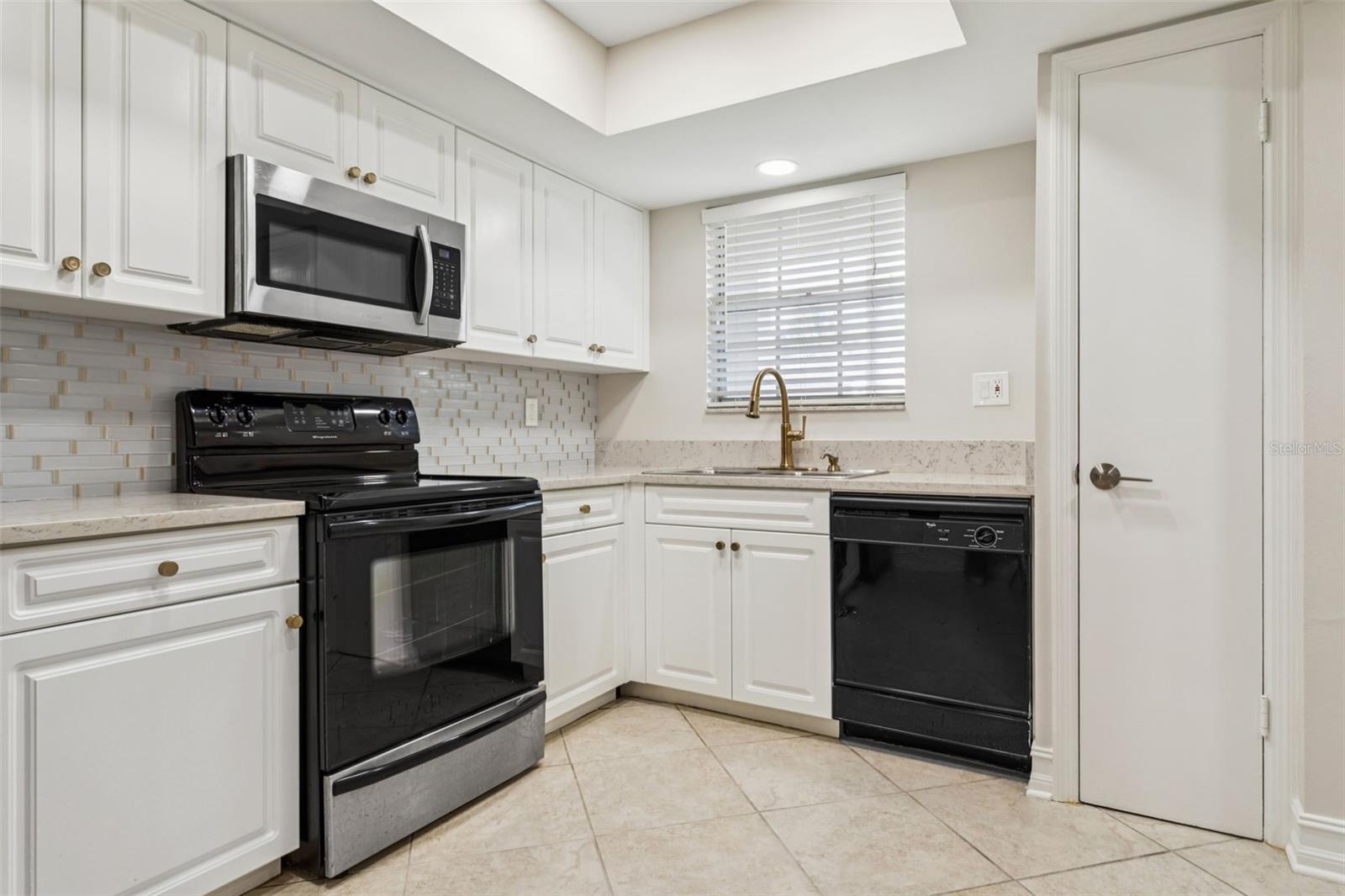 Image 5 of 37 For 10388 Carrollwood Lane 283