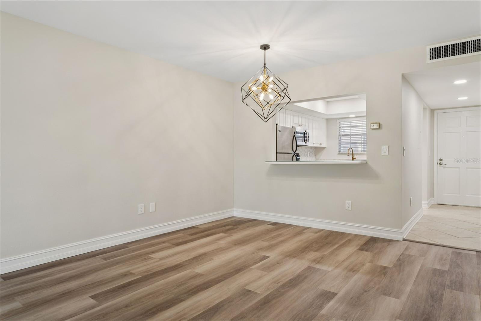 Image 9 of 37 For 10388 Carrollwood Lane 283