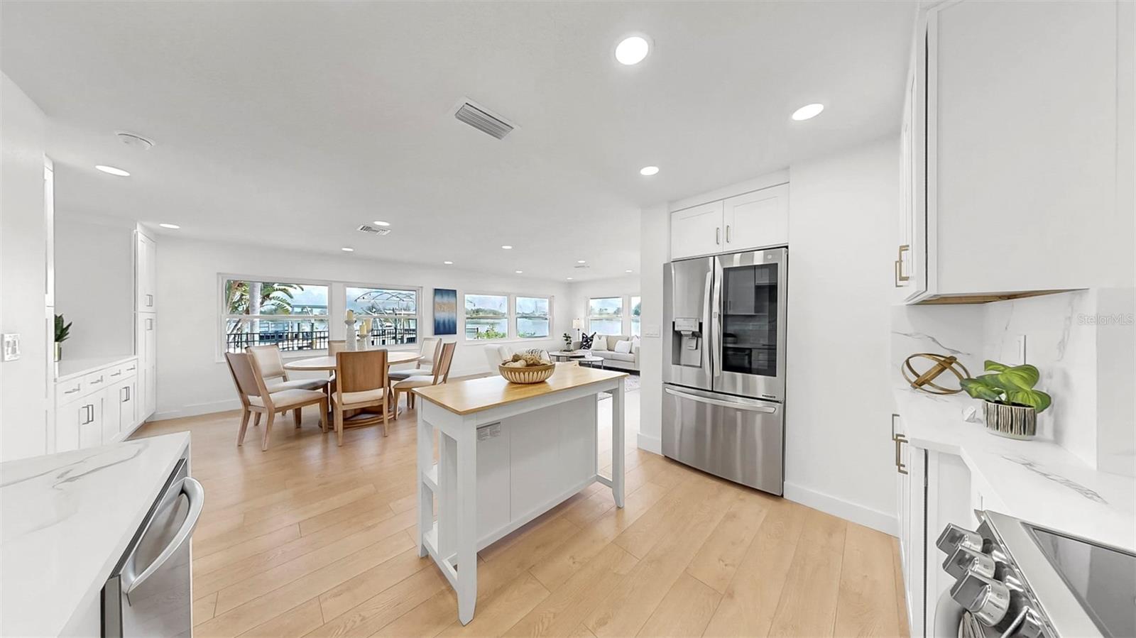 Image 8 of 74 For 424 Doric Court