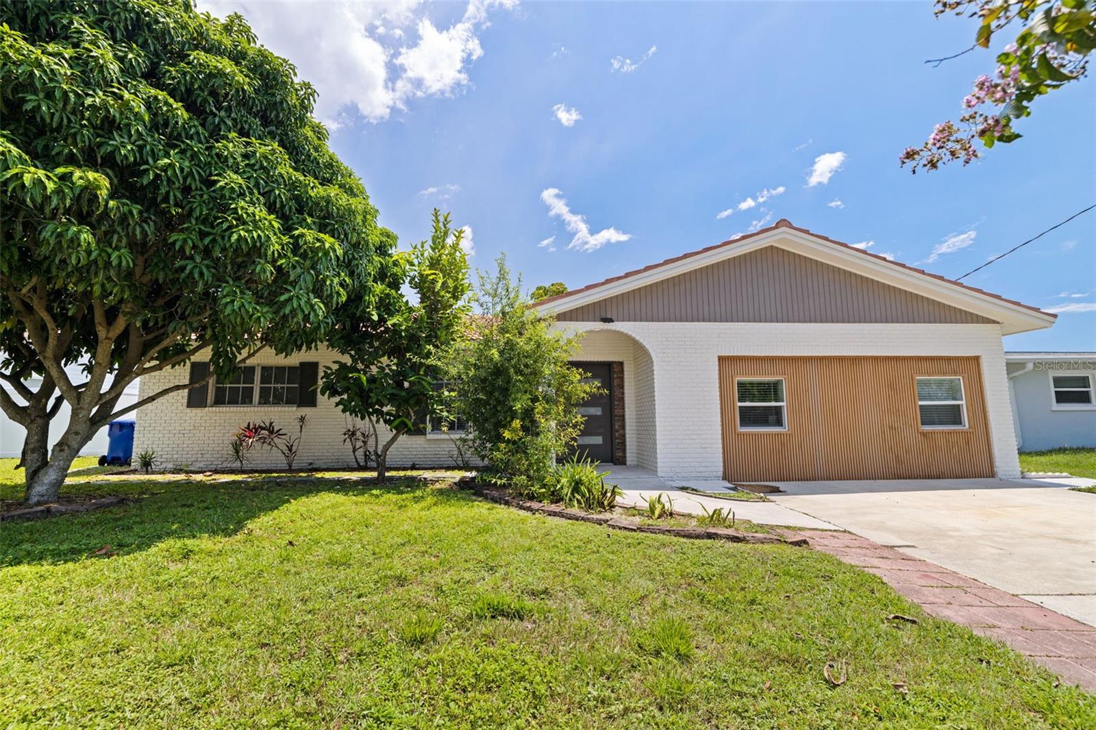 Details for 787 San Salvador Drive, DUNEDIN, FL 34698
