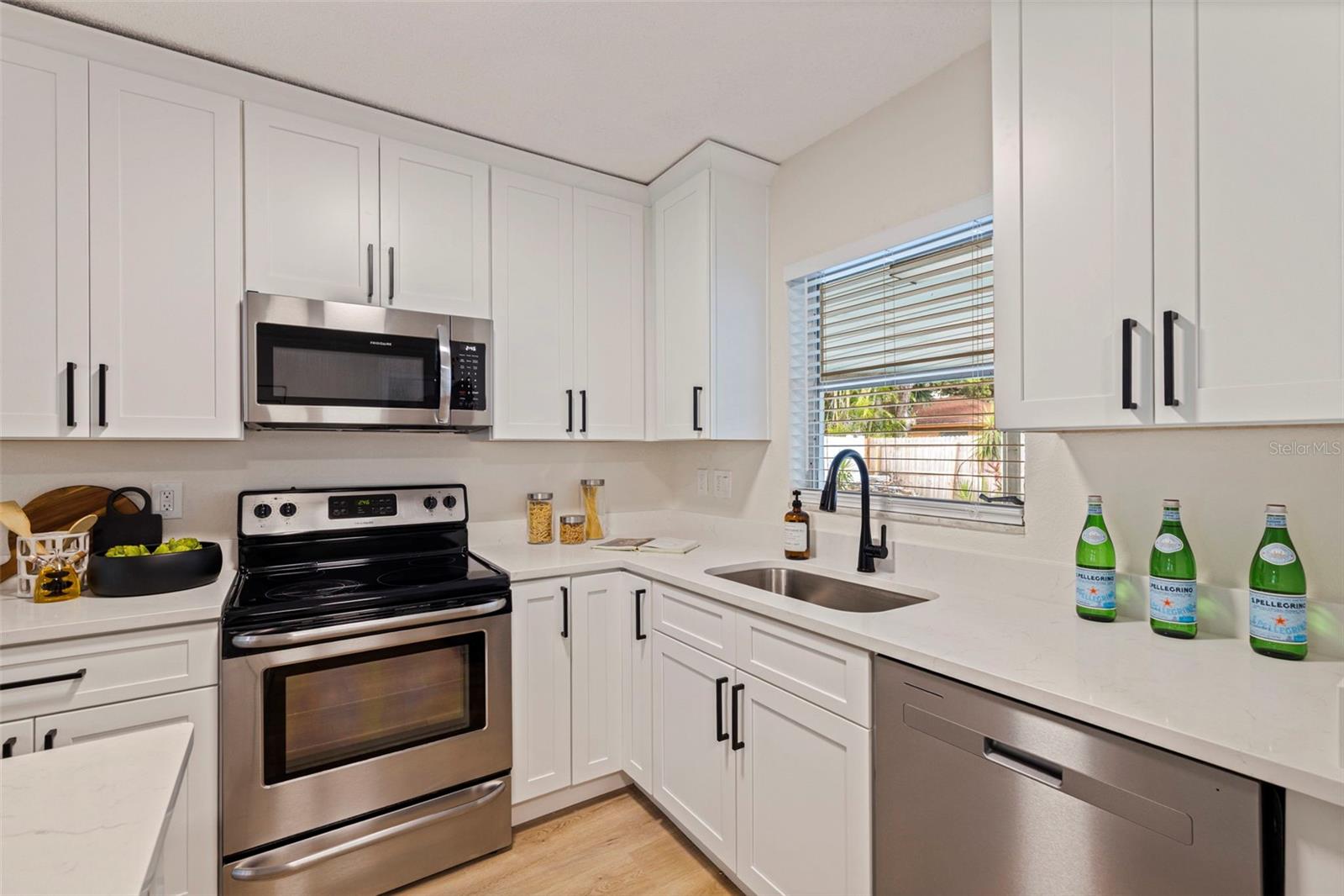 Image 10 of 42 For 787 San Salvador Drive