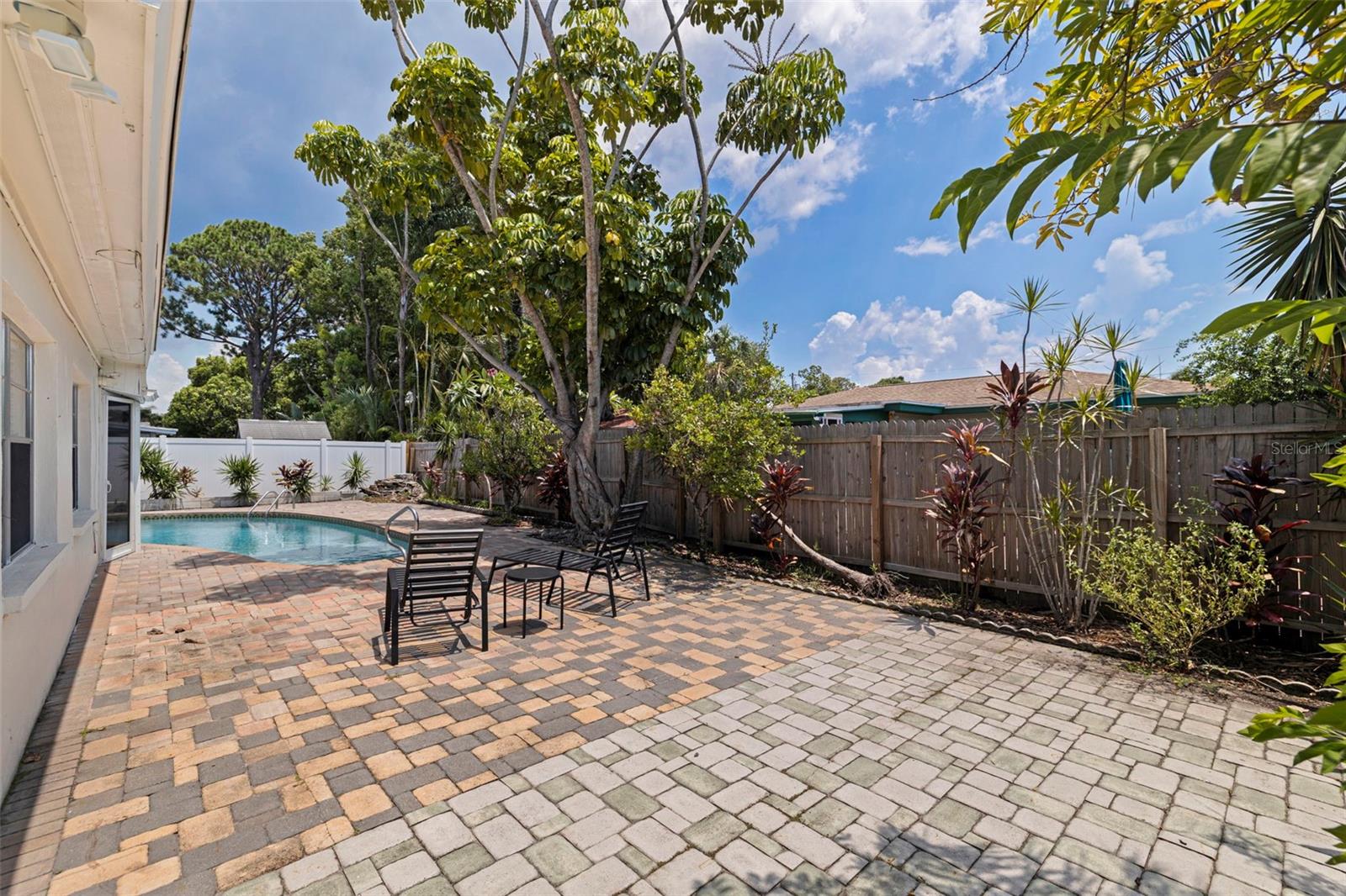Image 32 of 42 For 787 San Salvador Drive