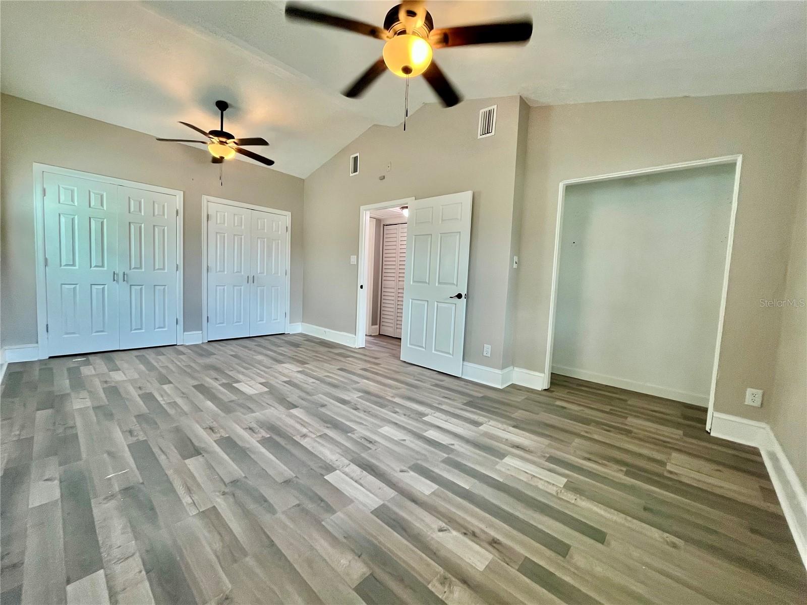 Image 15 of 21 For 801 40th Avenue Ne