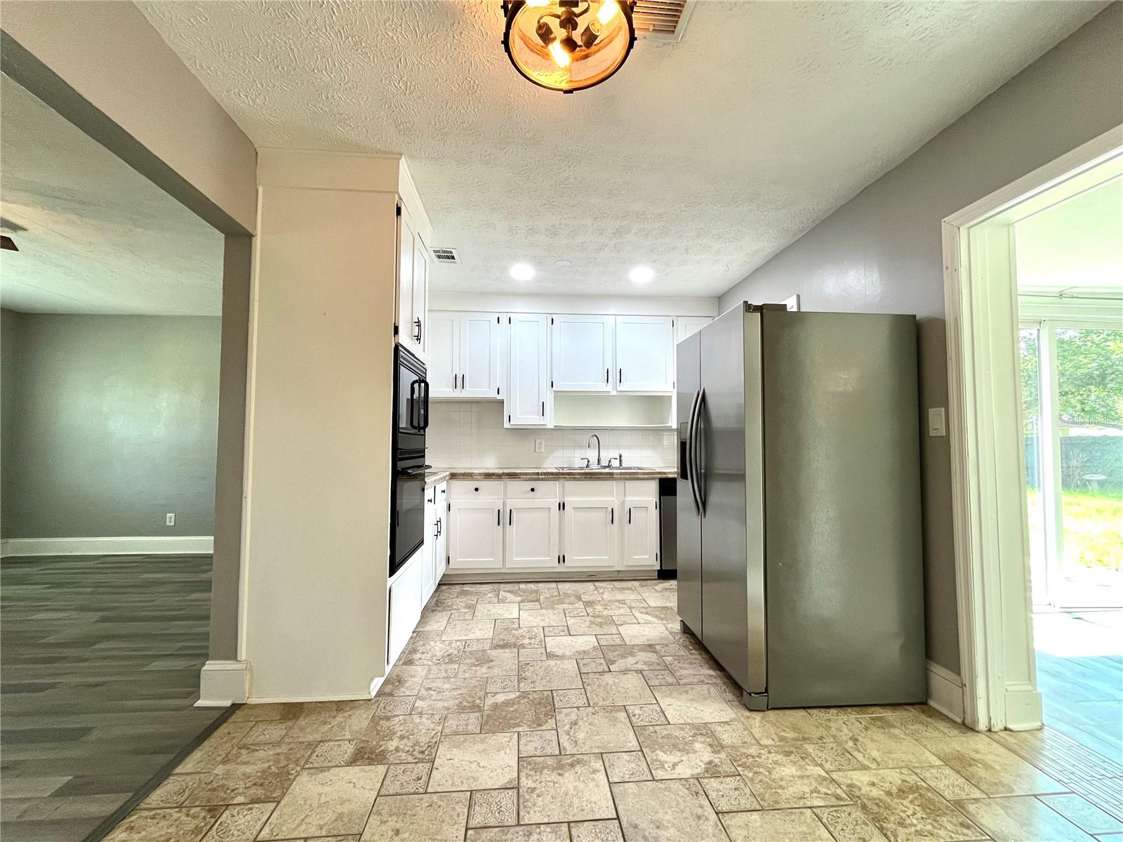 Image 6 of 21 For 801 40th Avenue Ne
