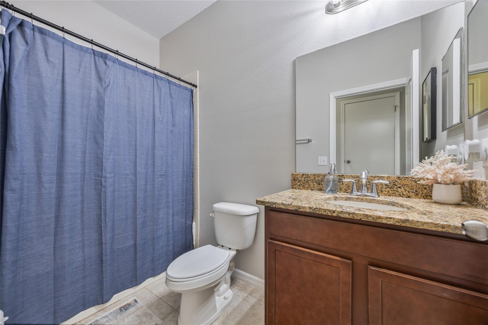 Image 20 of 29 For 13801 Newport Shores Drive