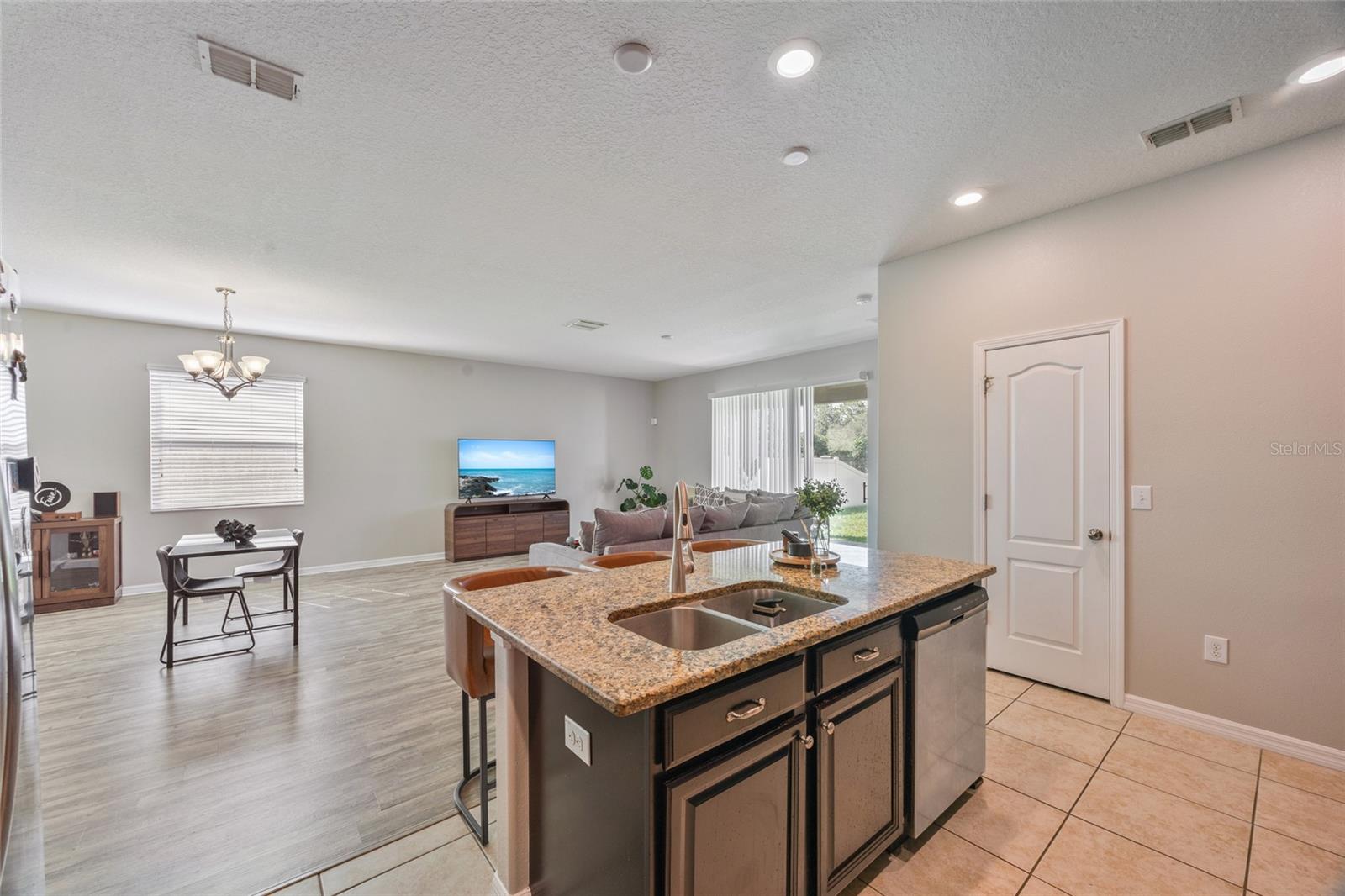 Image 9 of 29 For 13801 Newport Shores Drive