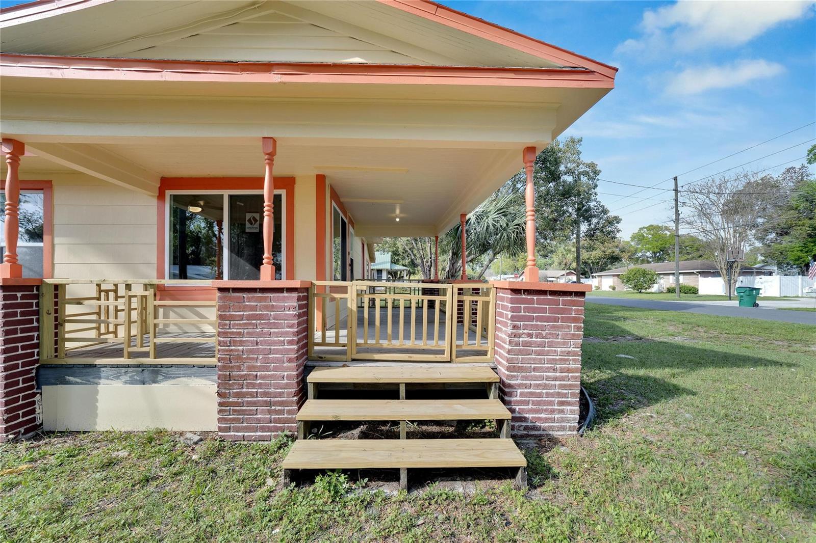 Details for 5431 18th Street, ZEPHYRHILLS, FL 33542