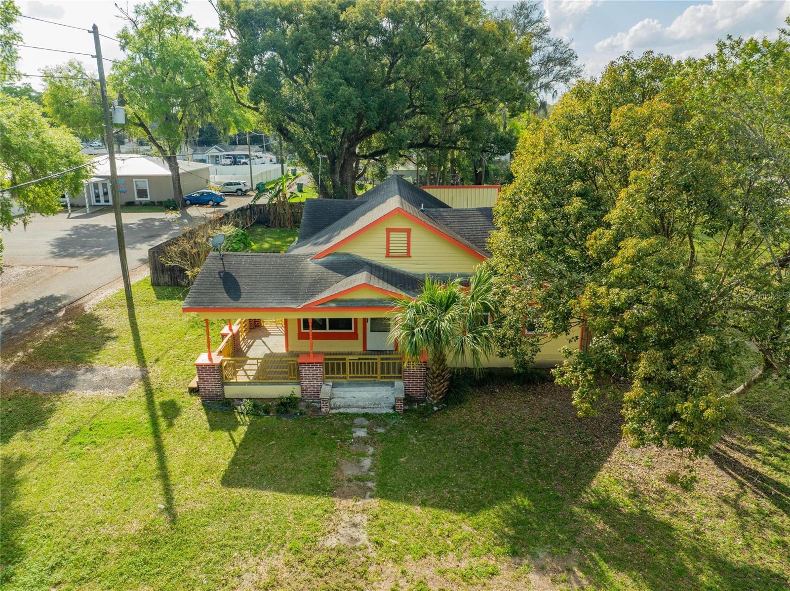Listing photo id 18 for 5431 18th Street