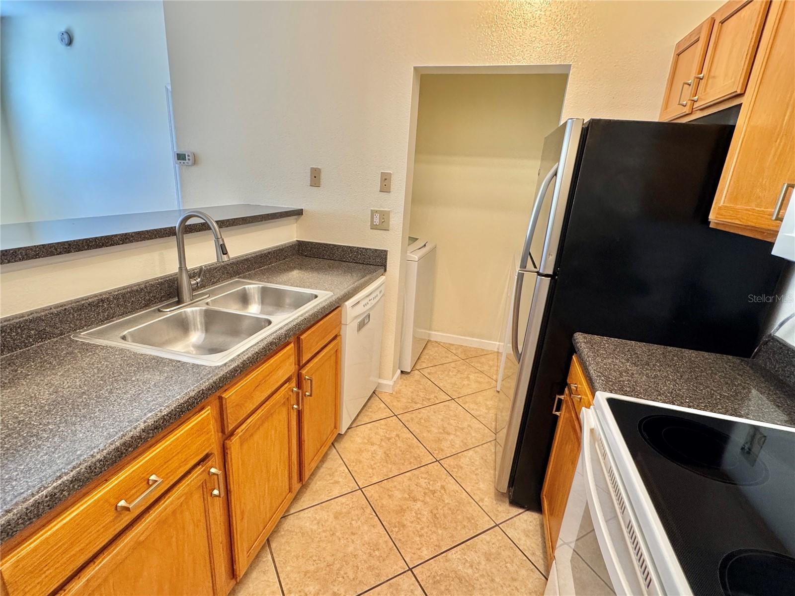 Image 15 of 39 For 10764 70th Avenue 3208