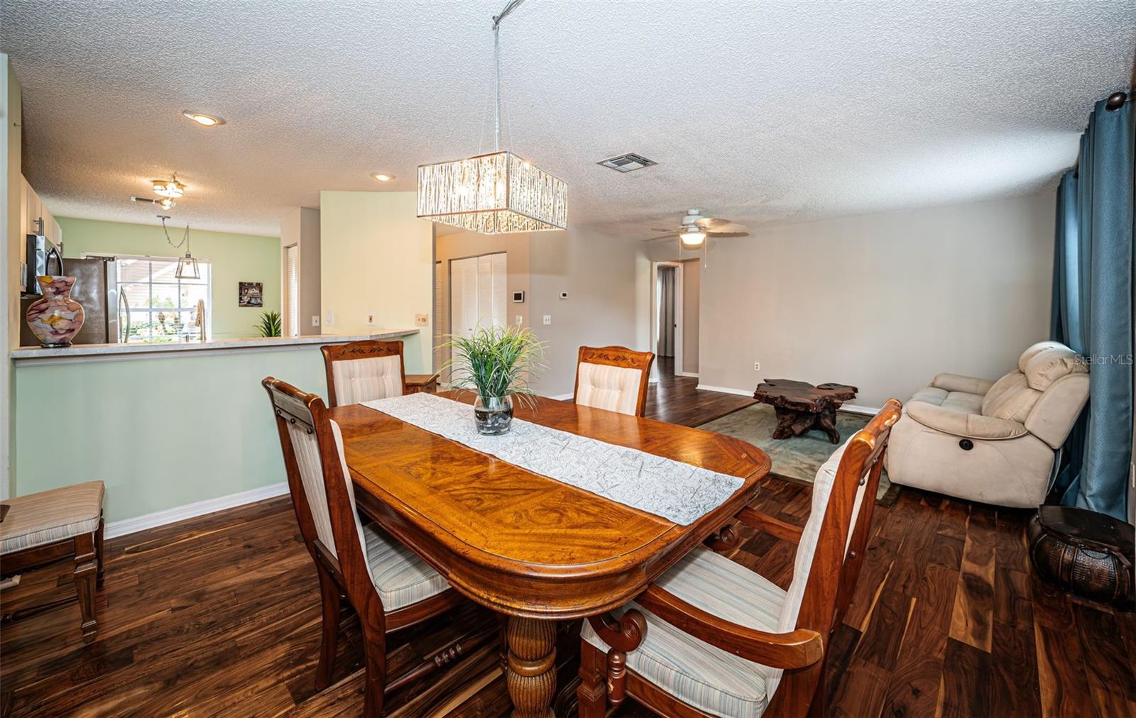 Image 24 of 93 For 7911 Hardwick Drive 414