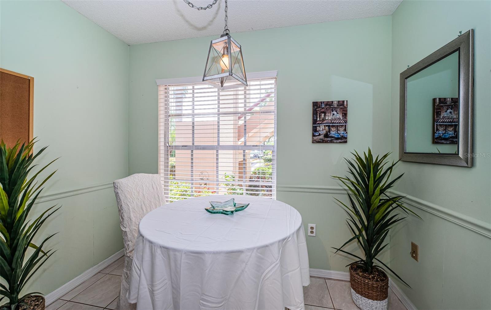 Image 31 of 93 For 7911 Hardwick Drive 414