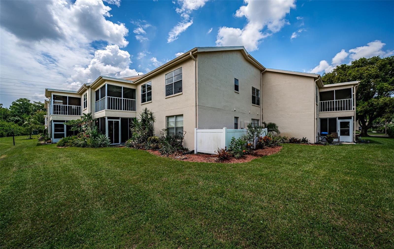 Image 49 of 93 For 7911 Hardwick Drive 414