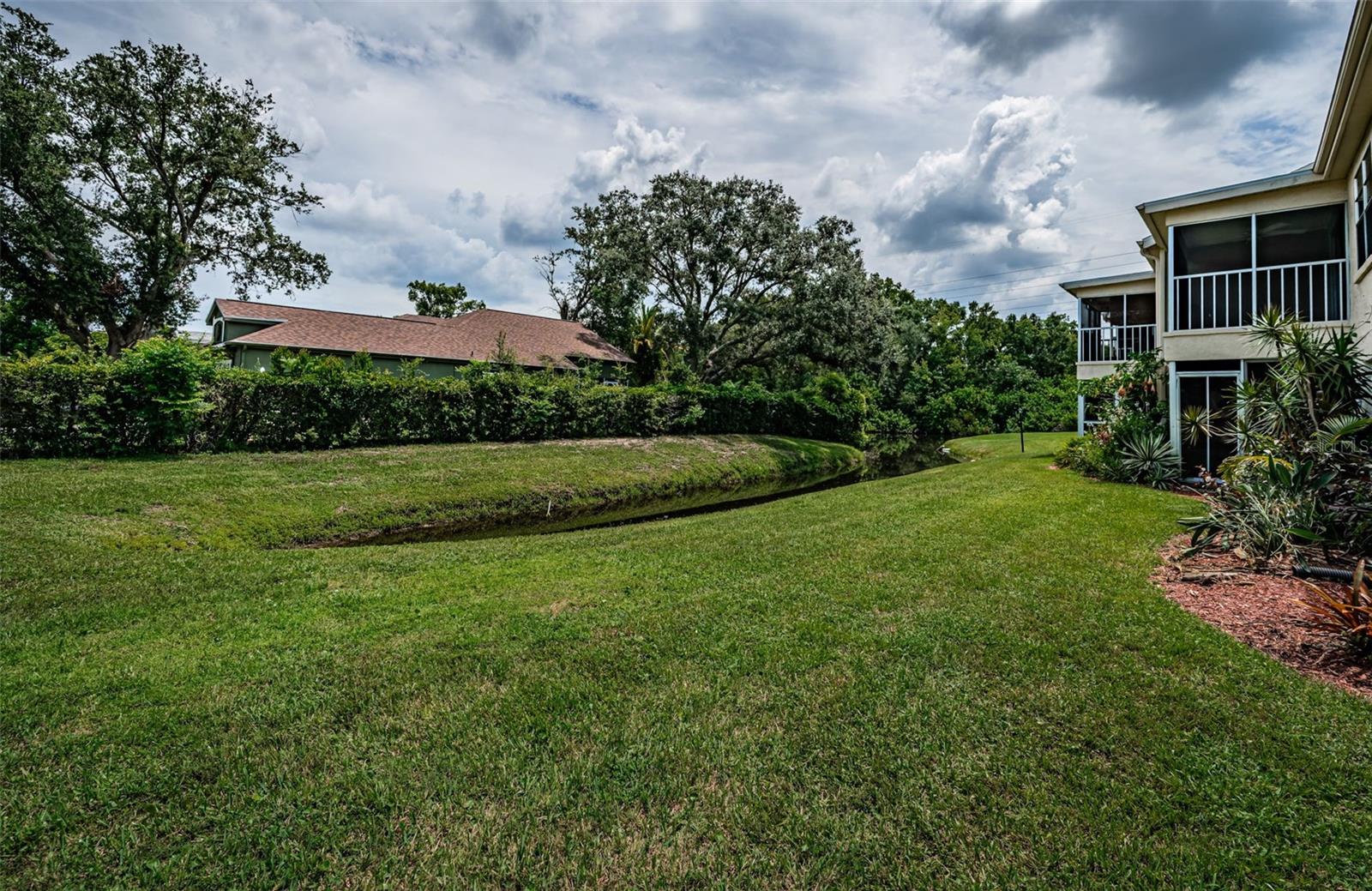 Image 50 of 93 For 7911 Hardwick Drive 414