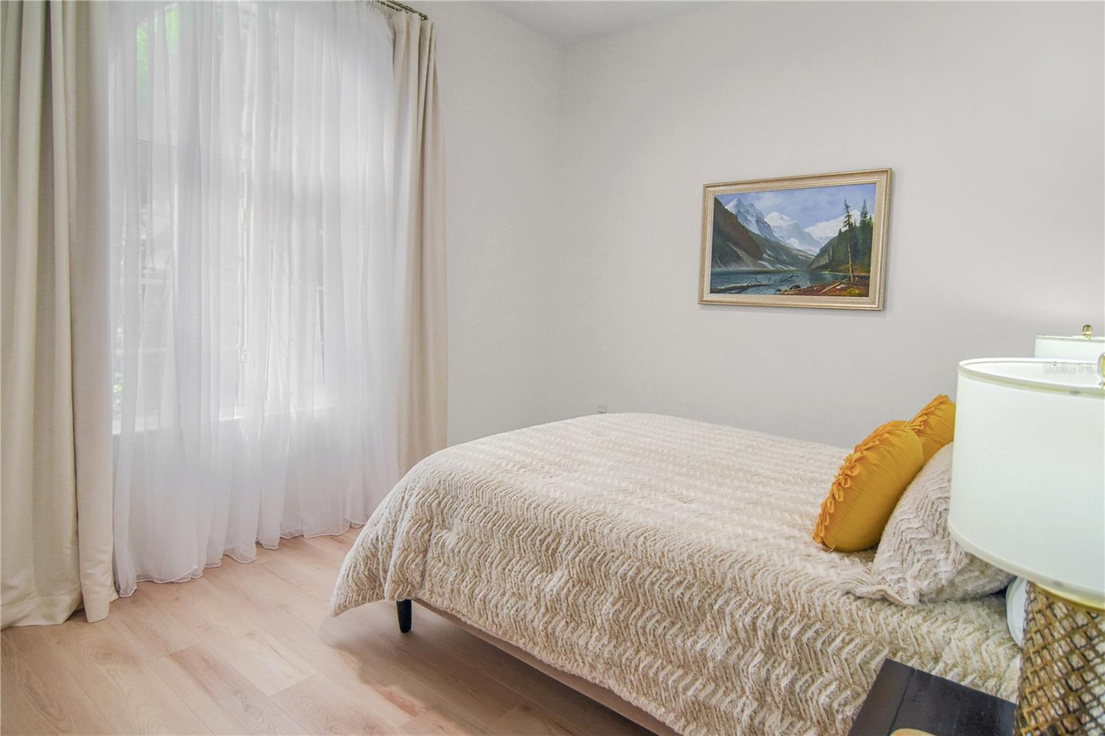 Image 11 of 22 For 6413 Grand Point Avenue
