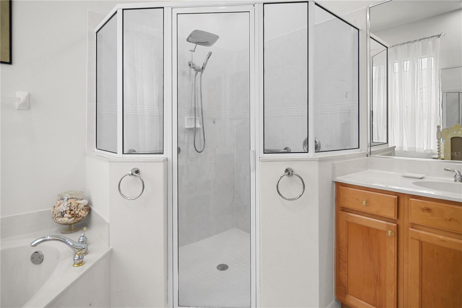 Image 16 of 22 For 6413 Grand Point Avenue