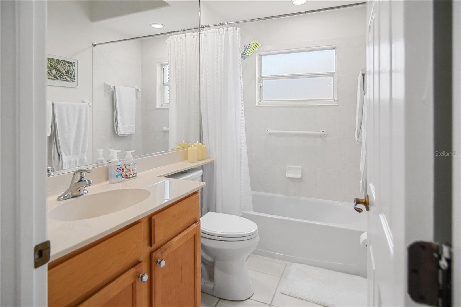 Image 19 of 22 For 6413 Grand Point Avenue