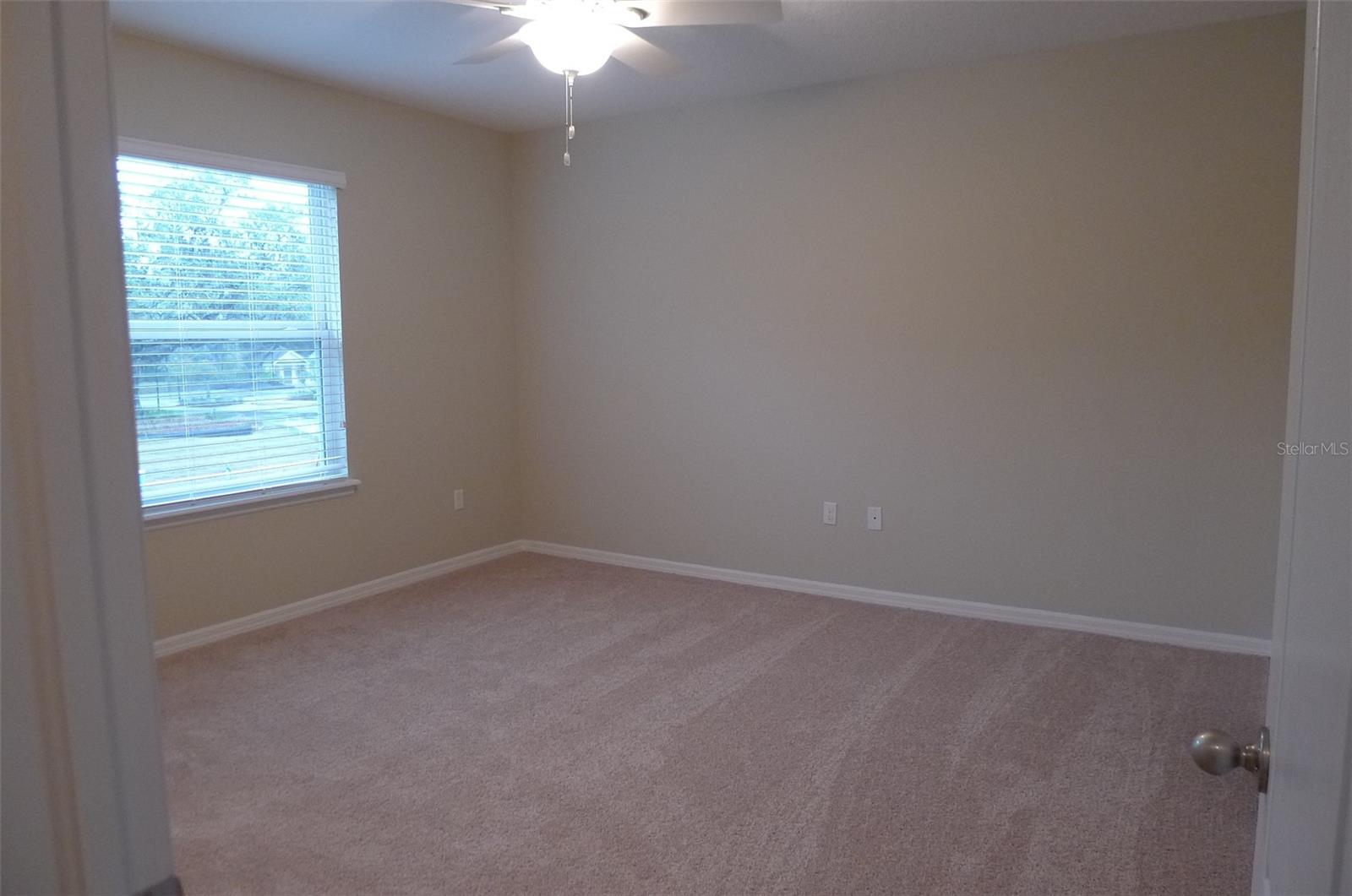 Listing photo id 4 for 13909 River Willow Place