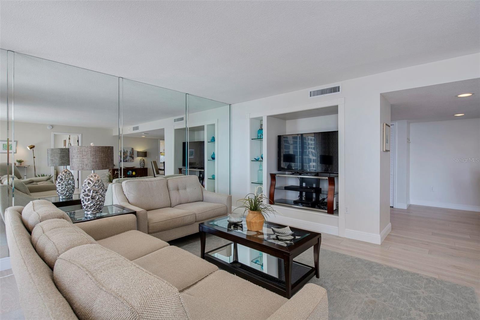 Image 11 of 40 For 4200 Ocean Drive 2-1602