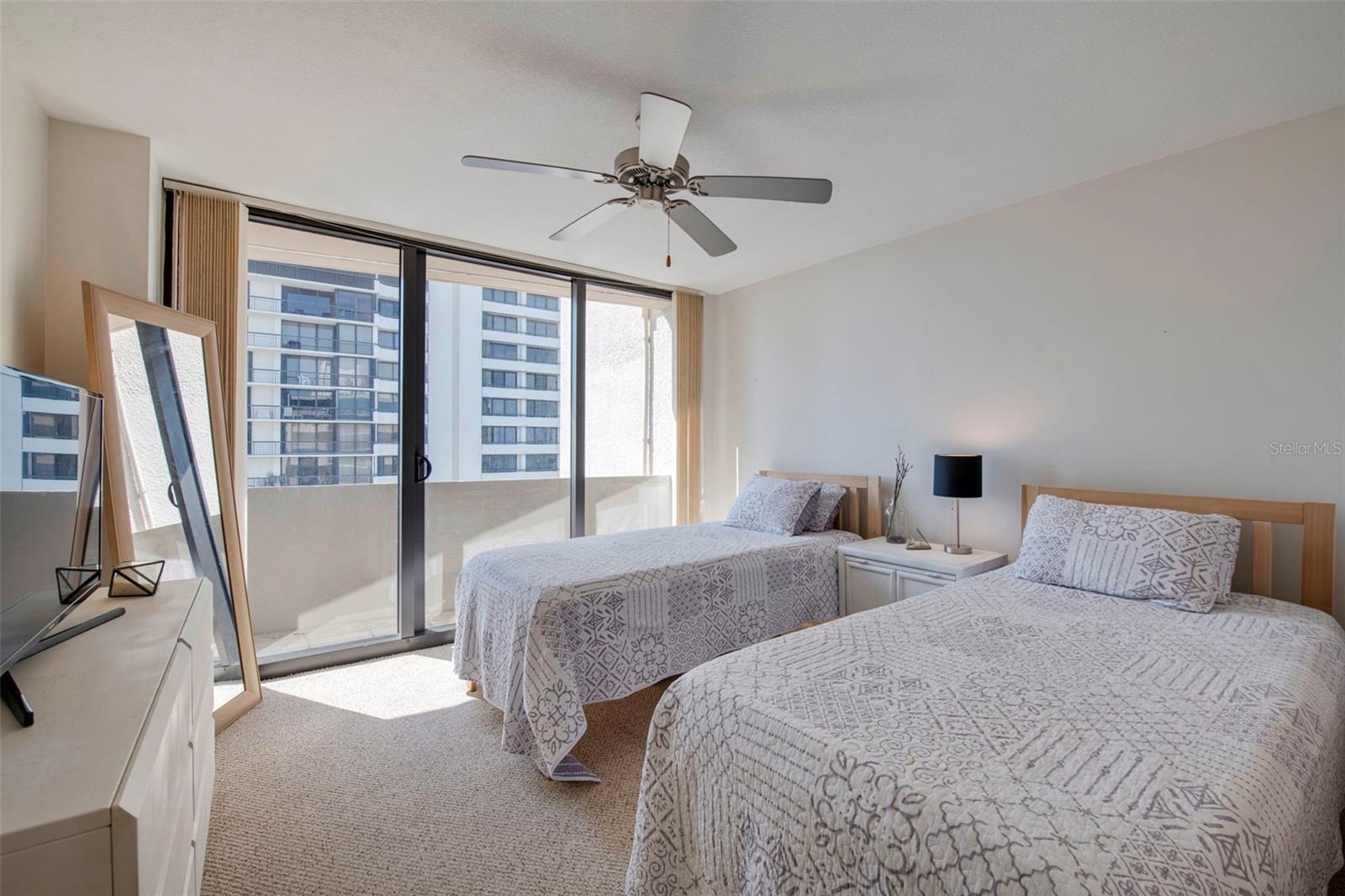 Image 32 of 40 For 4200 Ocean Drive 2-1602