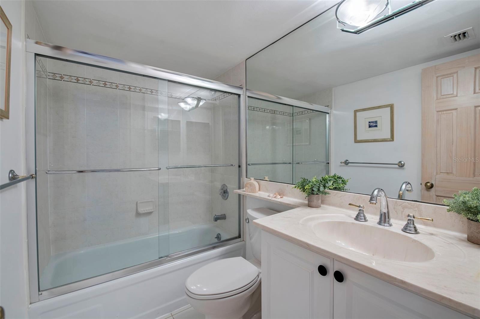 Image 34 of 40 For 4200 Ocean Drive 2-1602