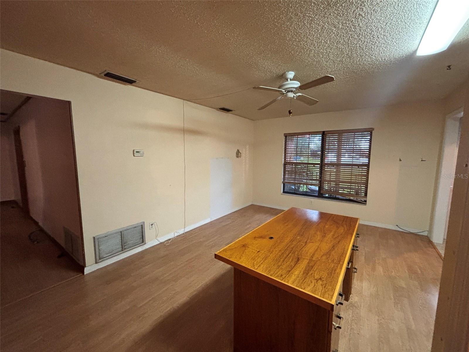 Image 6 of 41 For 1215 Bucknell Avenue