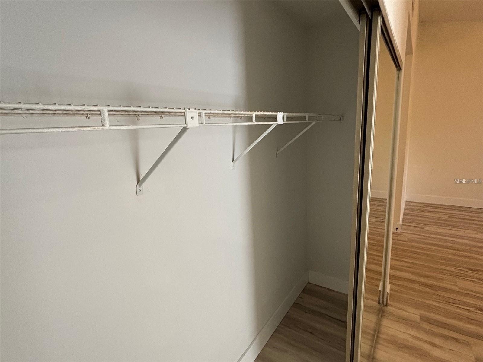 Image 18 of 25 For 339 Pembroke Lane S 228
