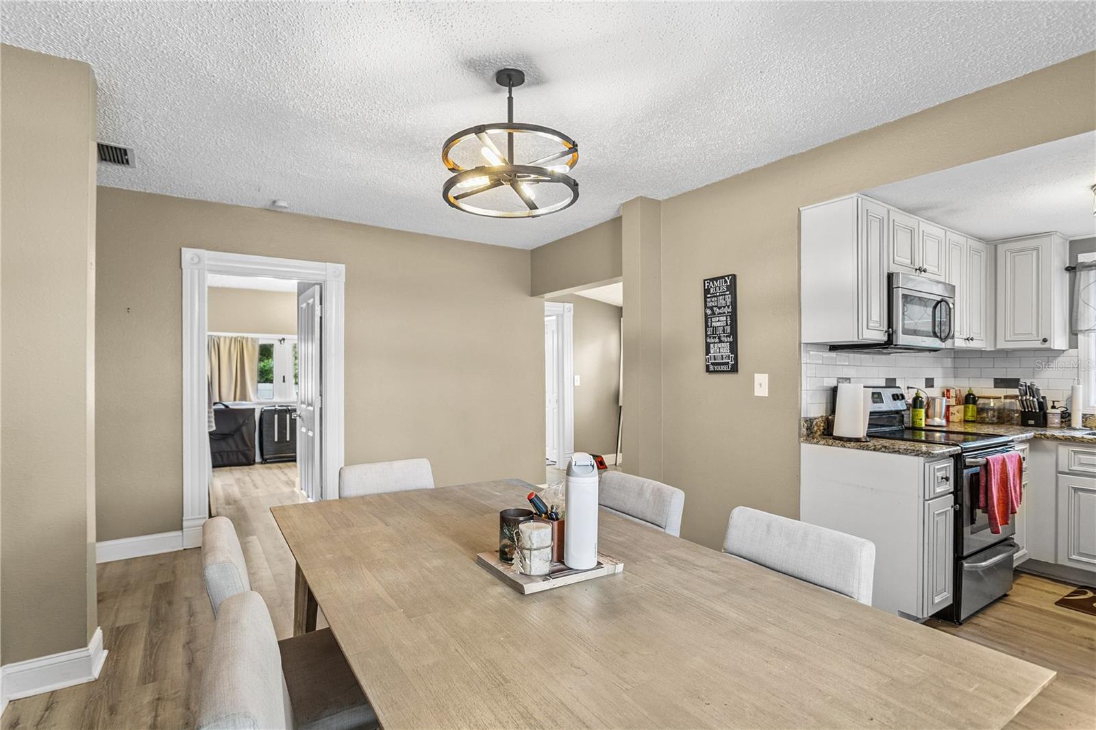 Image 11 of 29 For 7304 Dixon Avenue
