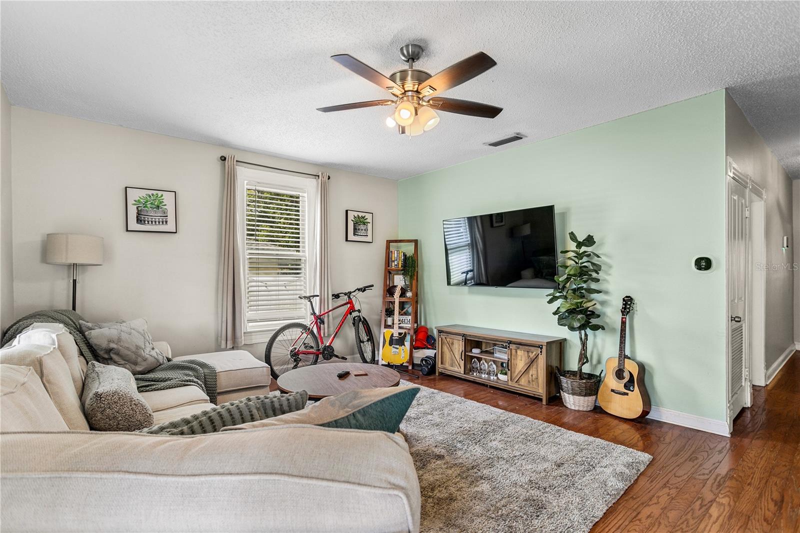 Image 6 of 29 For 7304 Dixon Avenue