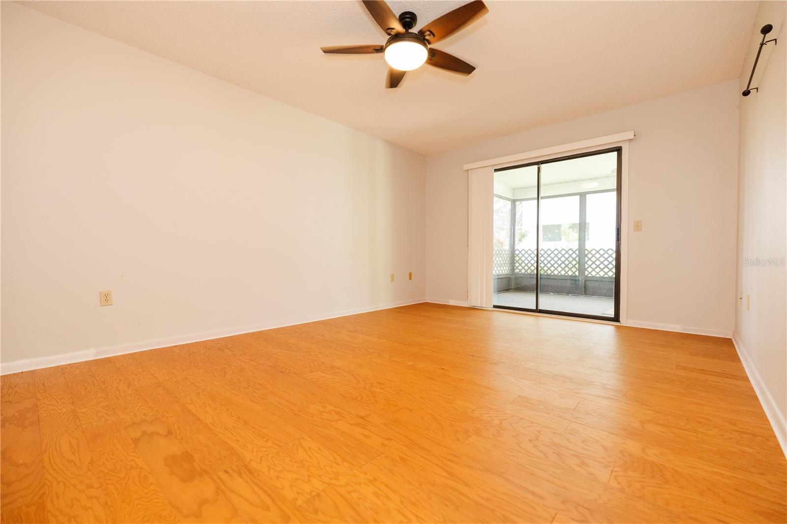 Image 30 of 41 For 3130 Prairie Dunes Circle W