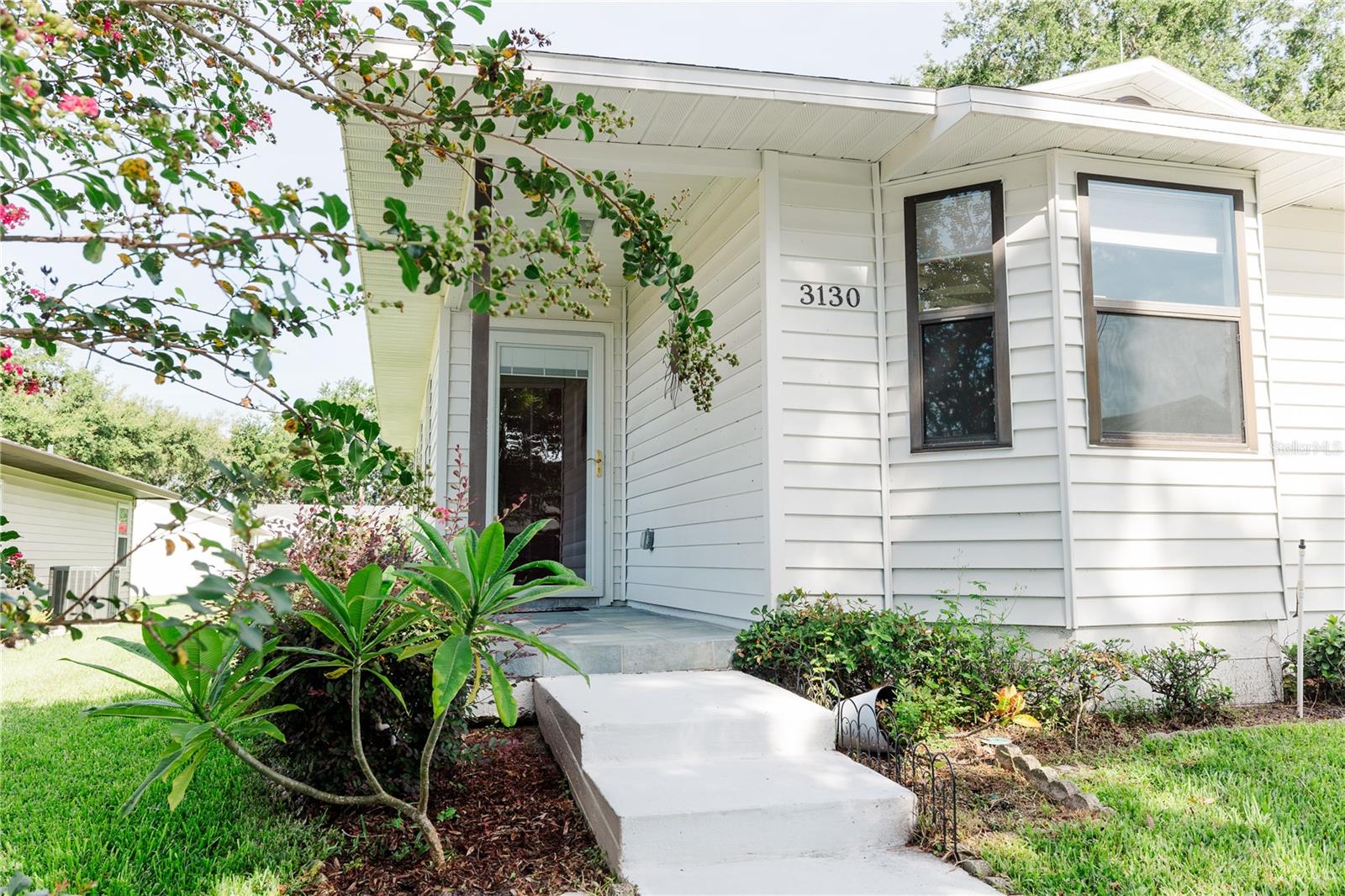 Image 7 of 41 For 3130 Prairie Dunes Circle W