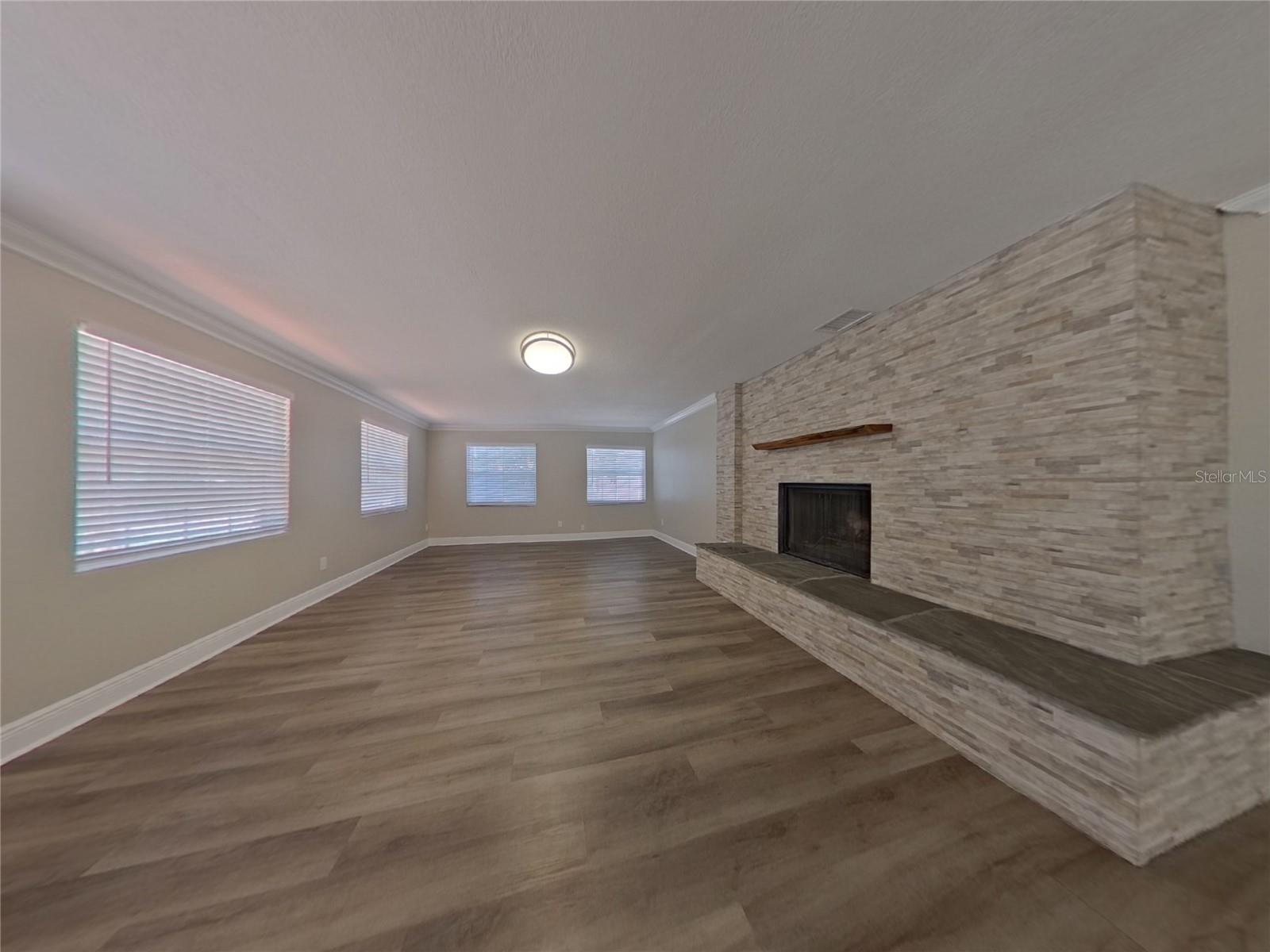 Image 4 of 25 For 1503 Garden Avenue